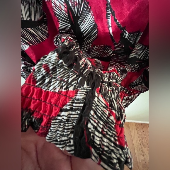 Stunning Laura plus 24W Satin shirt. Unbelievably beautiful piece​​ - Picture 7 of 9